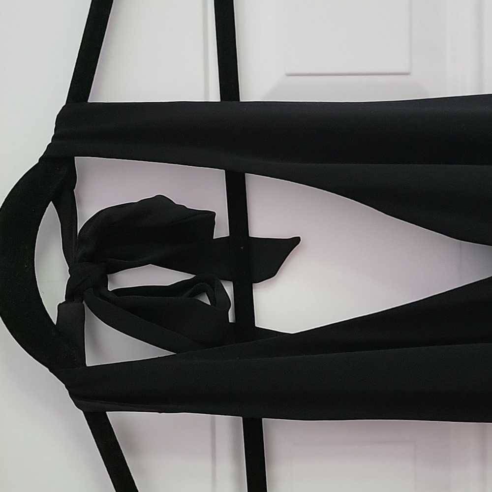 Little Black Dress - Picture 3 of 10